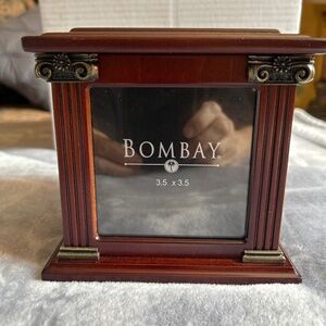 Bombay Photo Cube